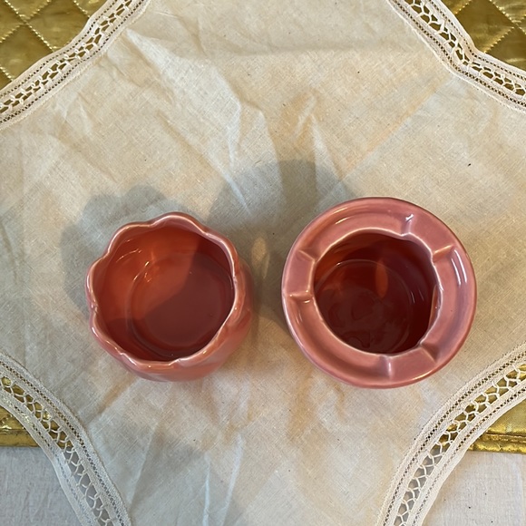 Holiday themed pottery for potpourri, wax or oil - Picture 5 of 8